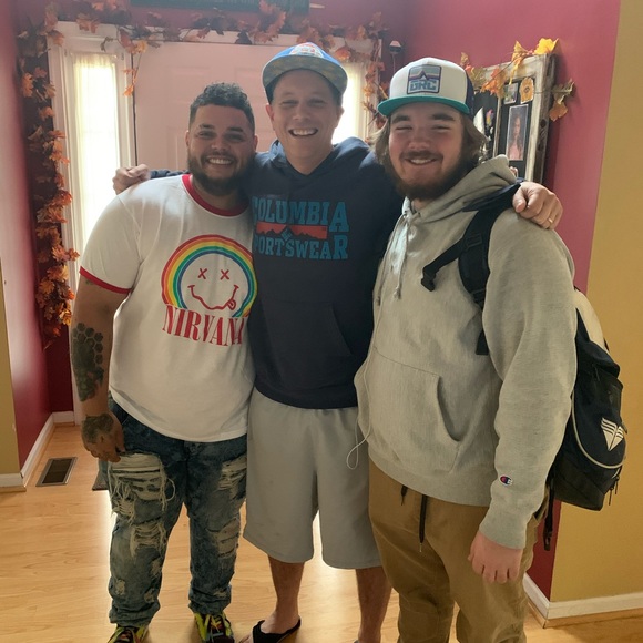 Meet your Posher, Jon - Picture 8 of 15